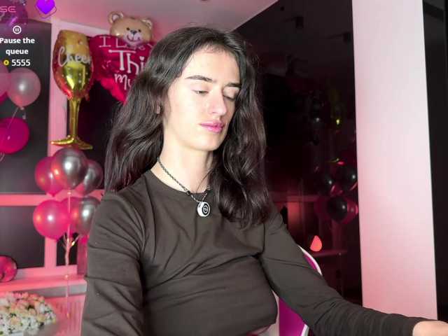 SweetieTati's BongaCams show and profile