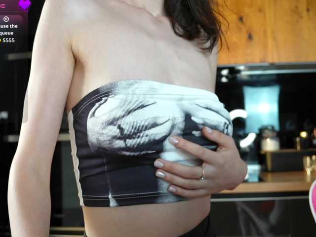 SweetieTati live cam on BongaCams