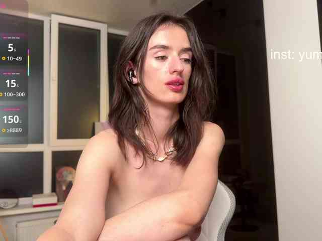 YummyTati webcam