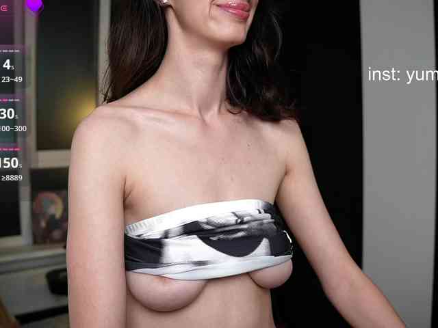 YummyTati webcam