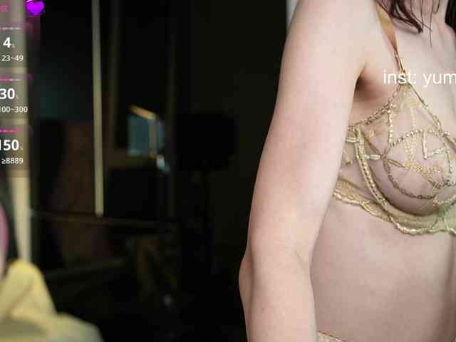 YummyTati webcam