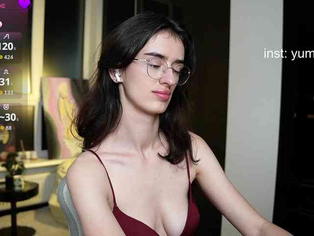 YummyTati webcam