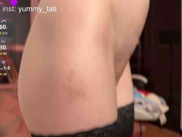 YummyTati webcam