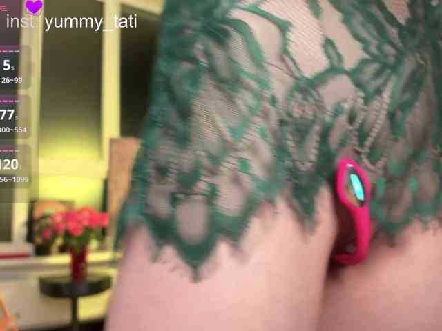 YummyTati webcam