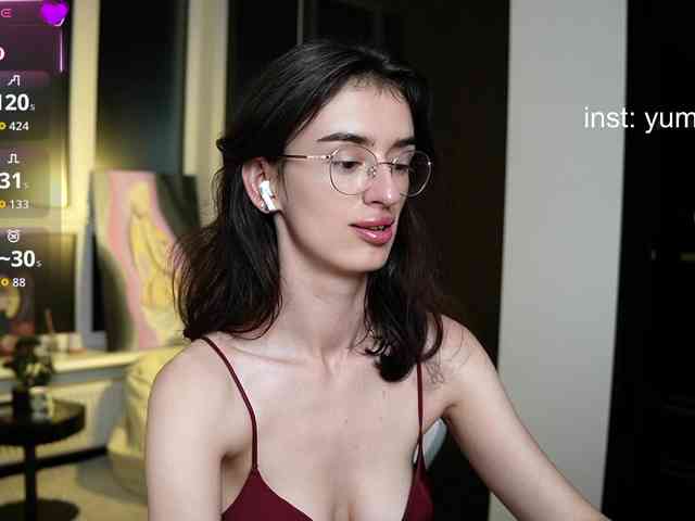 YummyTati webcam