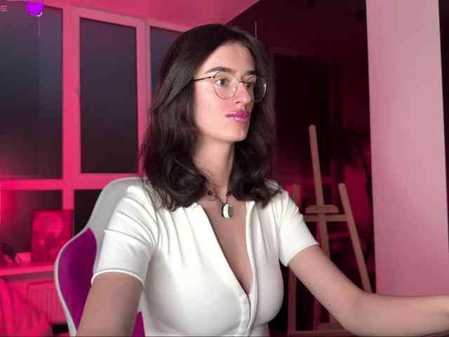 YummyTati webcam