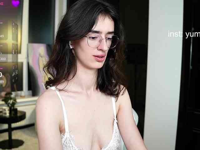 YummyTati webcam