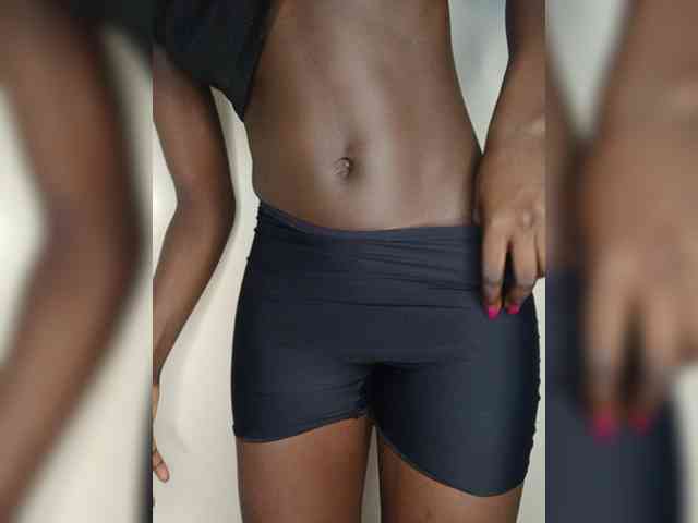 Sexybootyy webcam