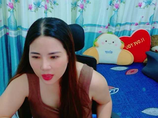 Queendy live cam on BongaCams