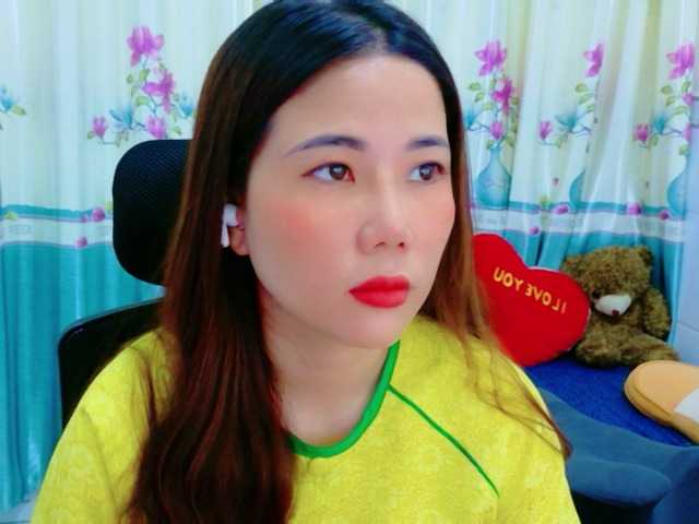 Queendy live cam on BongaCams