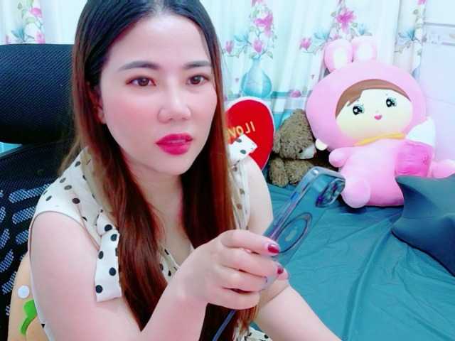 Queendy live cam on BongaCams