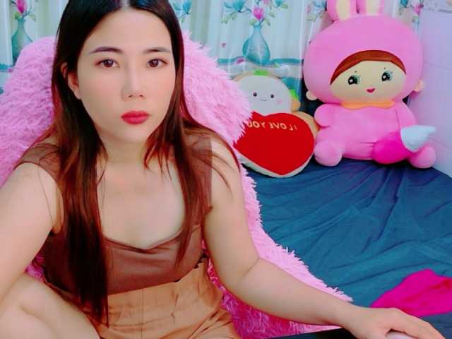 Queendy live cam on BongaCams