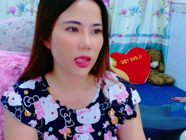 Queendy live cam on BongaCams