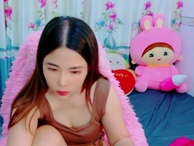 Queendy live cam on BongaCams