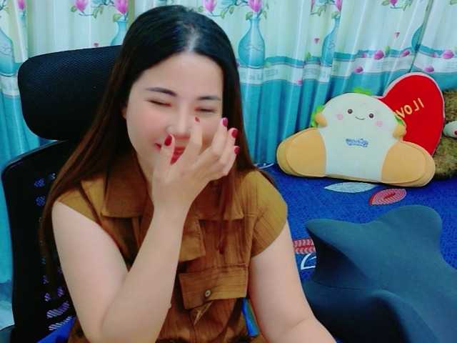 Queendy live cam on BongaCams