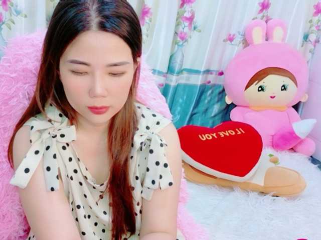 Queendy live cam on BongaCams