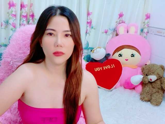 Queendy live cam on BongaCams