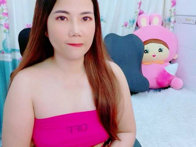 Queendy live cam preview
