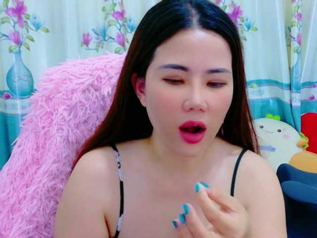 Queendy live cam on BongaCams