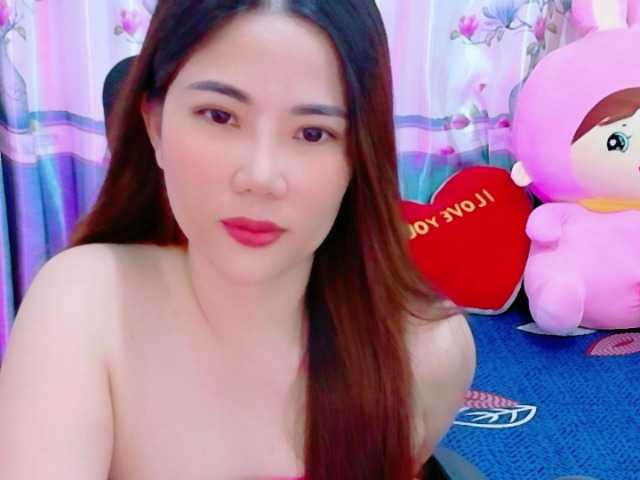 Queendy live cam on BongaCams
