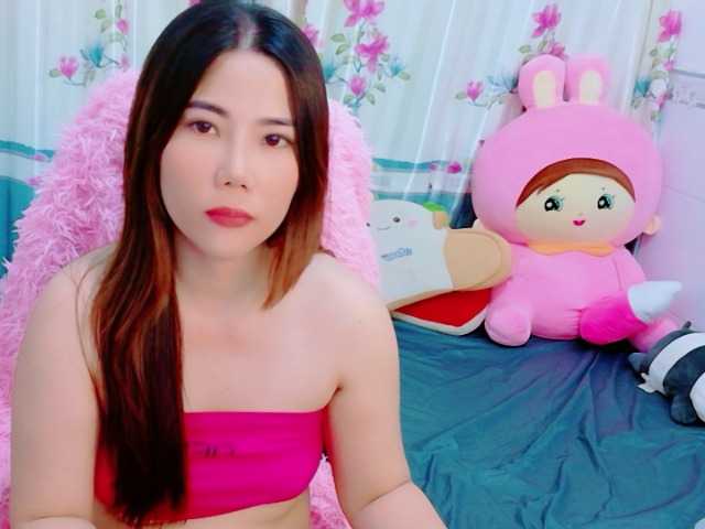 Queendy live cam on BongaCams