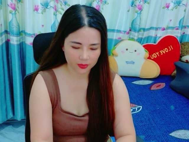 Queendy live cam on BongaCams