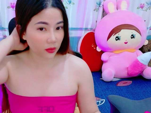 Queendy live cam on BongaCams
