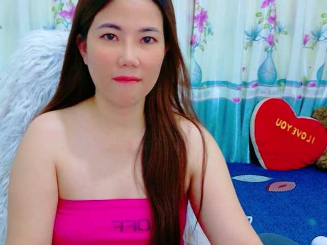 Queendy live cam on UnifiedCams