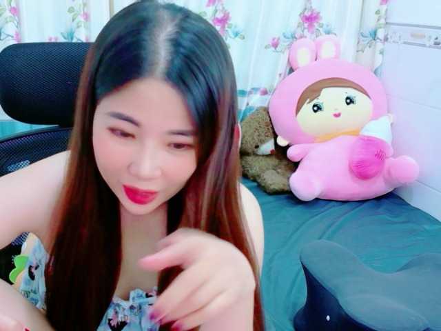 Queendy live cam on BongaCams