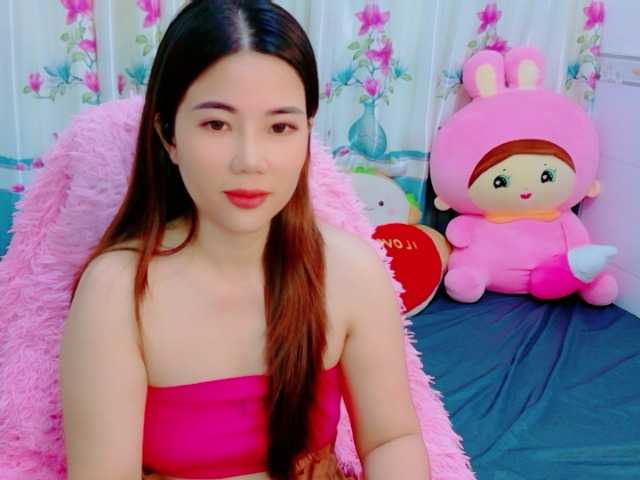 Queendy live cam preview
