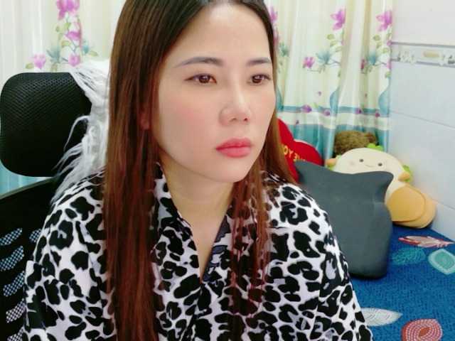 Queendy live cam on BongaCams