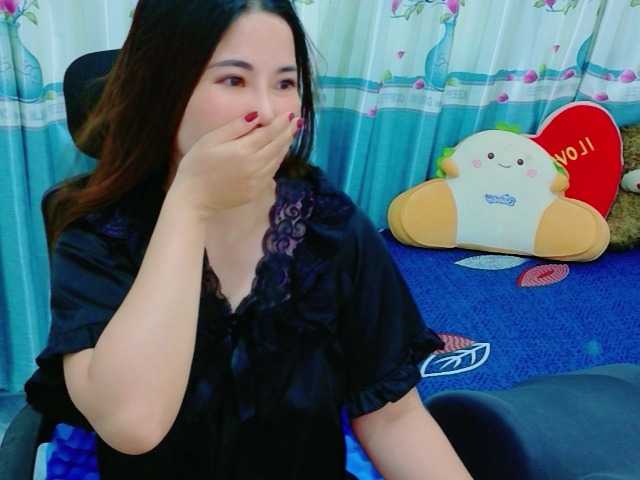 Queendy live cam on BongaCams