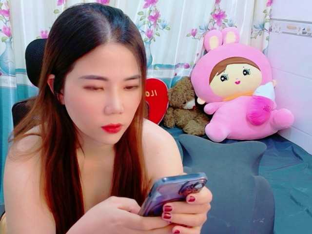 Queendy live cam on BongaCams