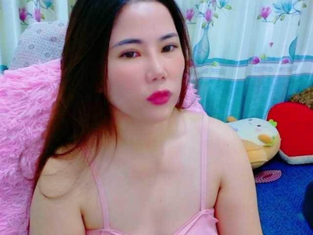 Queendy live cam on BongaCams