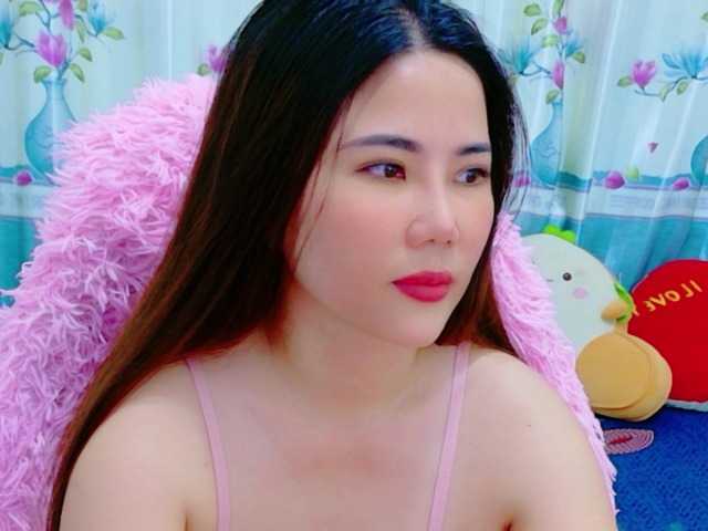 Queendy live cam on BongaCams
