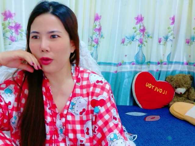Queendy live cam on BongaCams