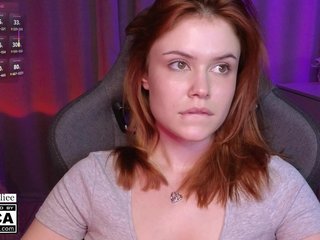 AliceWyliee Porn Show