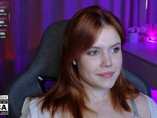 AliceWyliee Porn Show