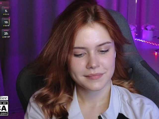 AliceWyliee live cam on BongaCams