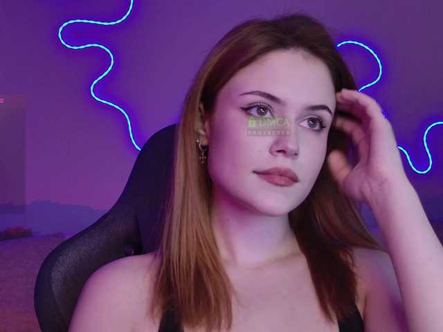 AliceWyliee live cam on BongaCams