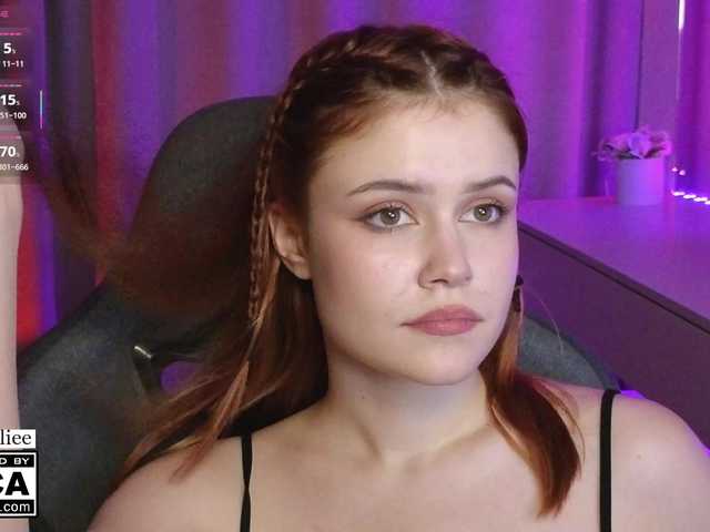 AliceWyliee live cam on BongaCams