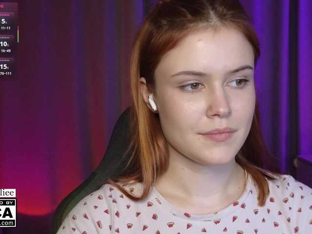 секс с AliceWyliee