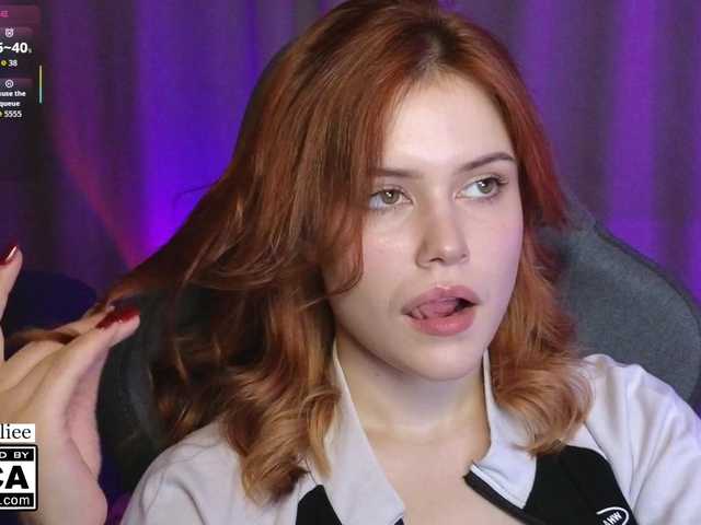 AliceWyliee live cam on BongaCams