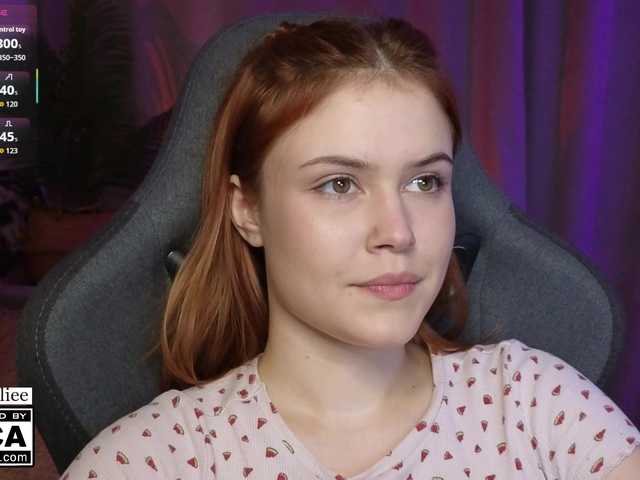 секс с AliceWyliee