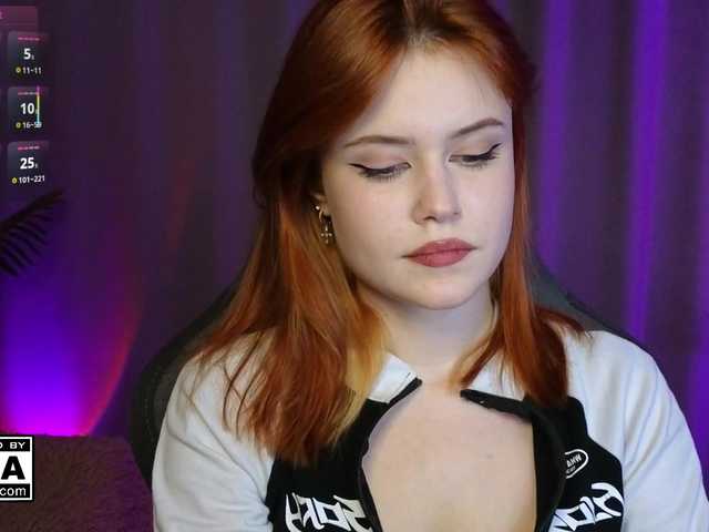 AliceWyliee live cam on BongaCams