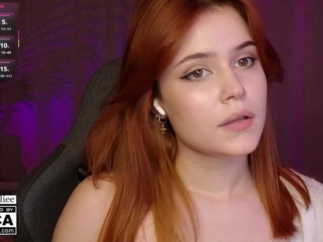 AliceWyliee live webcam show