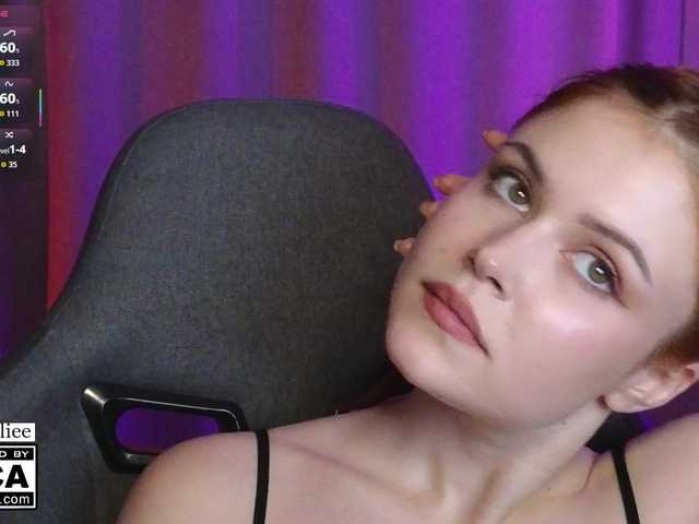 AliceWyliee live cam on BongaCams