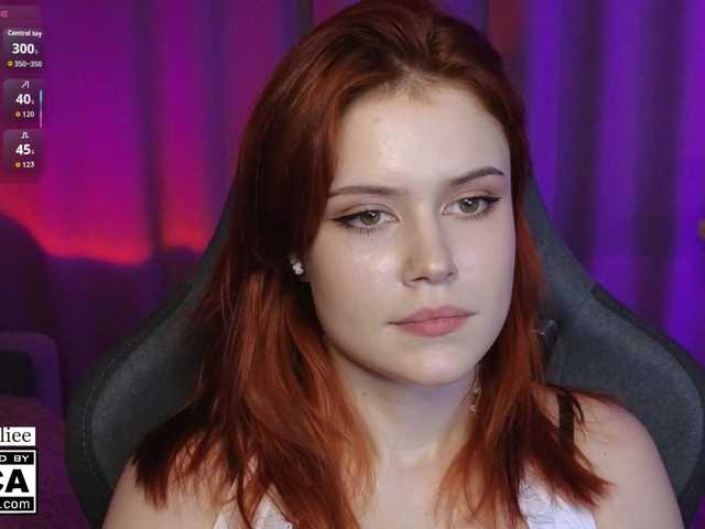 AliceWyliee live cam on BongaCams