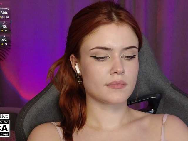 AliceWyliee live cam on BongaCams