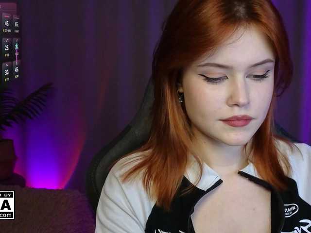 AliceWyliee live cam on BongaCams